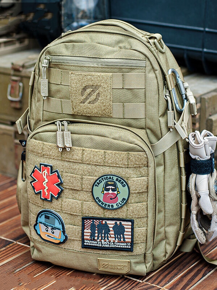 Zaino Tattico 7th Honey Badger - Cycling Gear Backpack recensione e prezzo